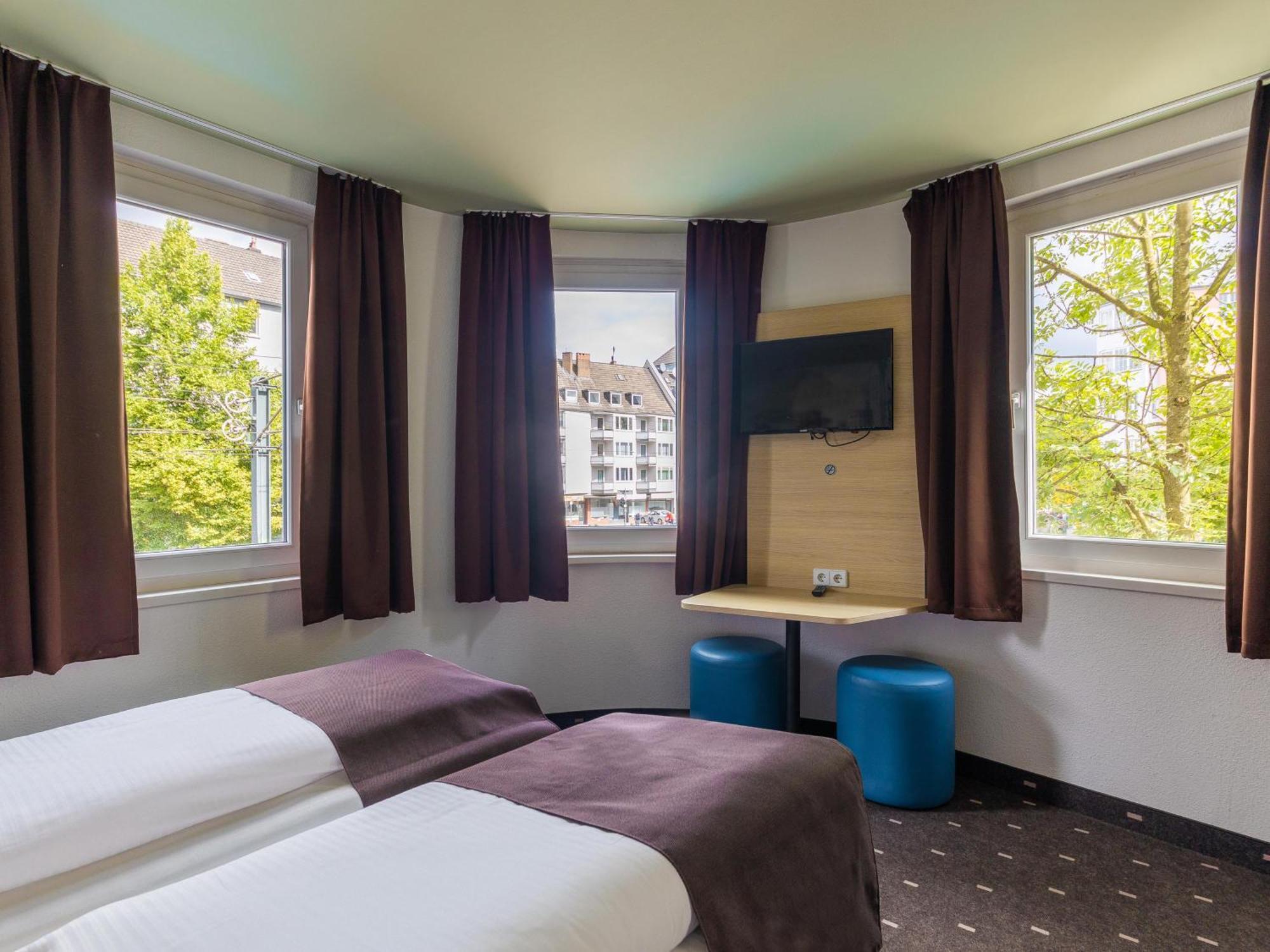 B&B Hotel Duesseldorf City-Sued Экстерьер фото